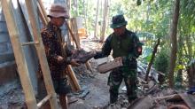 Kekompakan Warga Desa Bonomerto Dalam Membantu Program TMMD